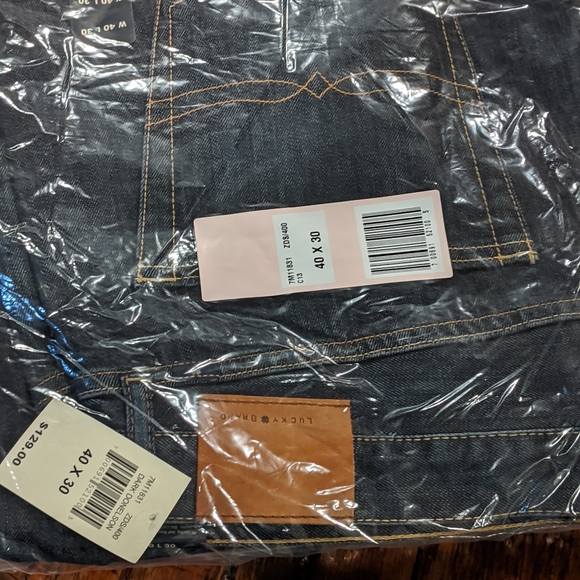 Non returnable - Picture 2 of 2